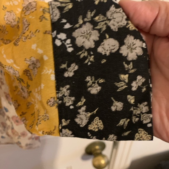 Button down blouse - Picture 3 of 5